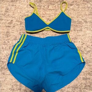 FORM Blue and Green Athletic Set